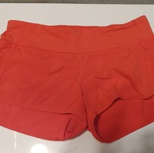 Lululemon Speed Up Shorts 2.5" - Size 6